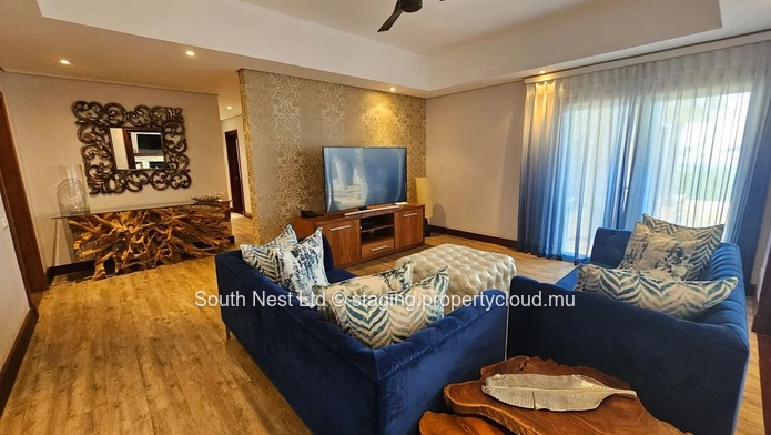 Luxury 5-bed sea view villa 