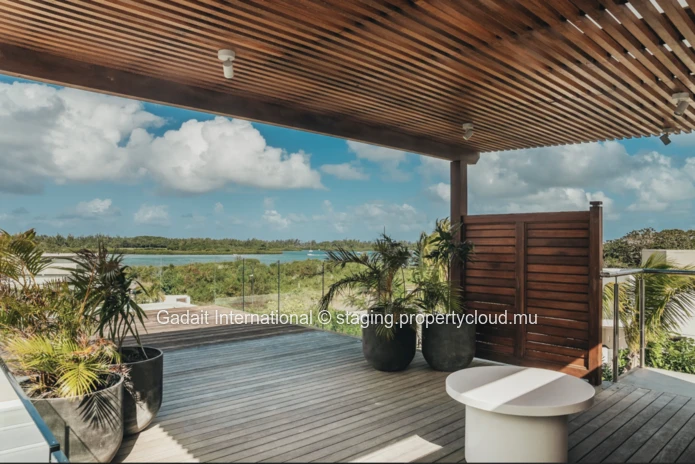 Villa Sunrise : 4 bedroom villa for rent with garden view | Anahita Beau Champ