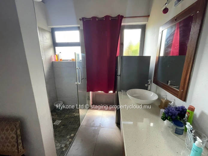 Villa For Sale In Pereybere (Res)