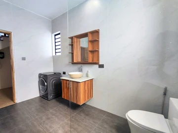 4 Bedroom Villa