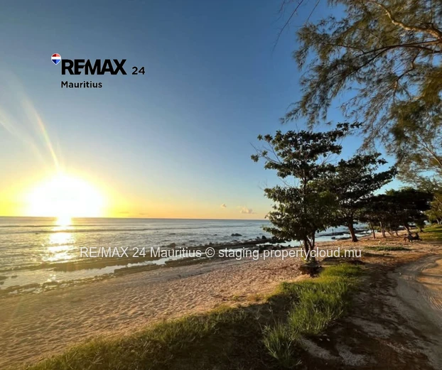 Brand new Villas only steps away to Beaches and Hotels.