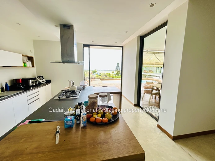 Contemporary Villa with Sea and Mountain Views – Mont Piton, Mauritius