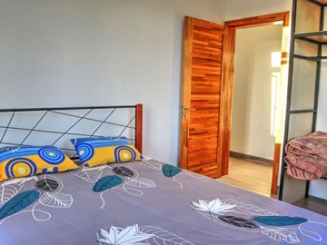 5 Bedroom Villa