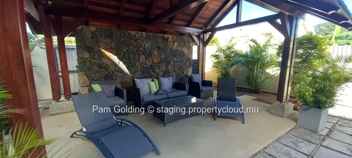 Spacious Penthouse Living in Sought-After Tamarin