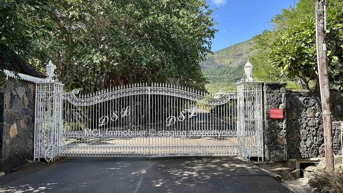 Terrain résidentiel de 1,903.91m2  à Pailles