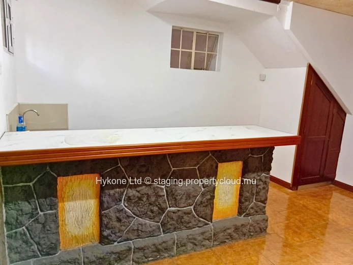 Commercial Space To Let In Quatre Bornes