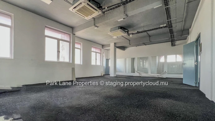Prestigious commercial building – Strategic investment opportunity in the heart of Rose Hill
