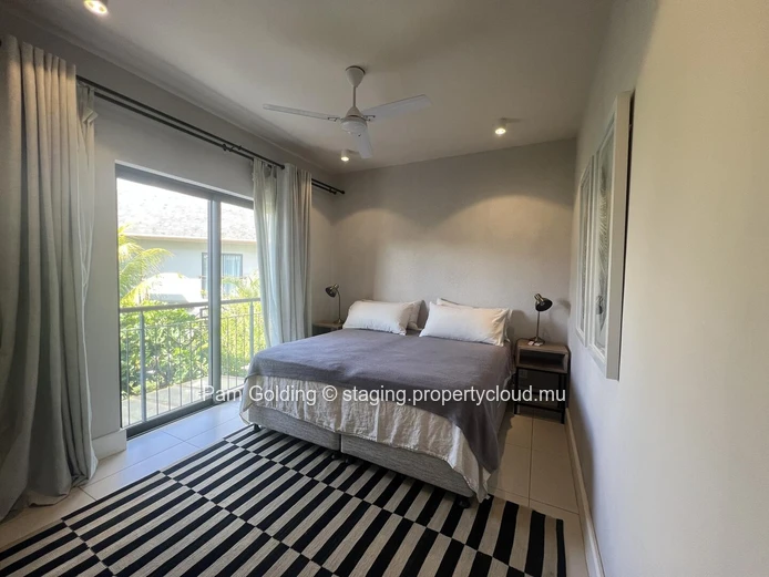 Duplex en Bord de Mer de 3 Chambres avec Anneau Privatif | La Balise Marina, Rivière Noire (Mandat exclusif)