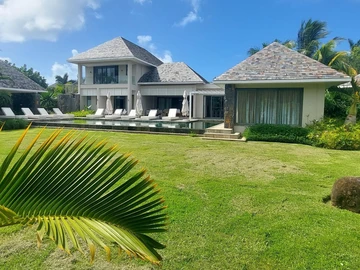 4 Bedroom Villa