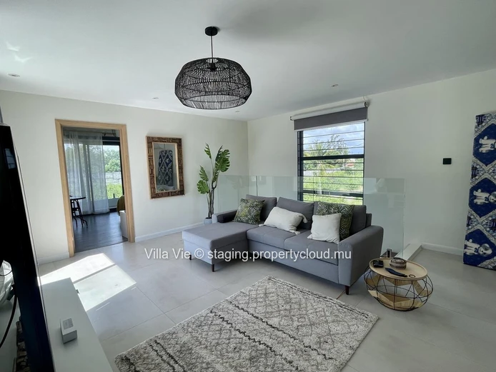 Péreybère - Modern 4-bedroom villa with private pool 