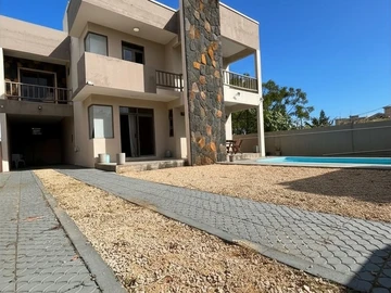 Maison de 4 Chambres