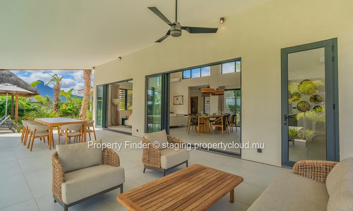 Luxury 5-Bedroom with Private Pool in Tamarin