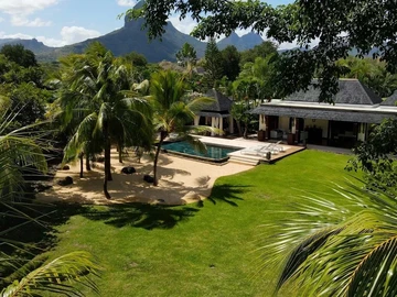 4 Bedroom Villa