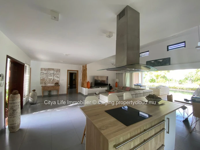 Maison / Villa RES - IML-867