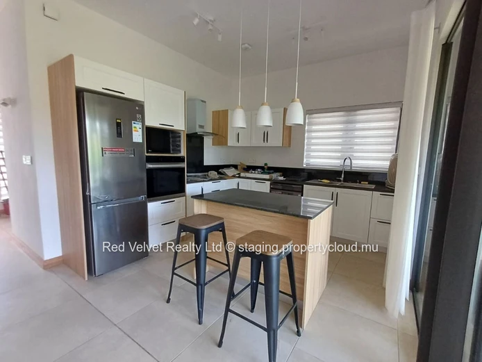 Bedroom Duplex for Rent in Beau-Plan 