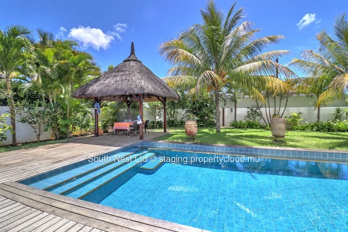 4-bedroom villa + independent studio