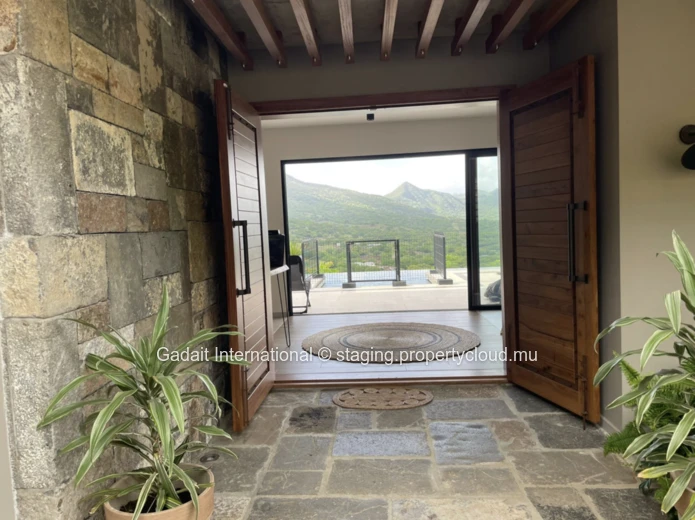 Luxury Villa at Domaine de Palmyre – Elegance, Space & Complete Autonomy