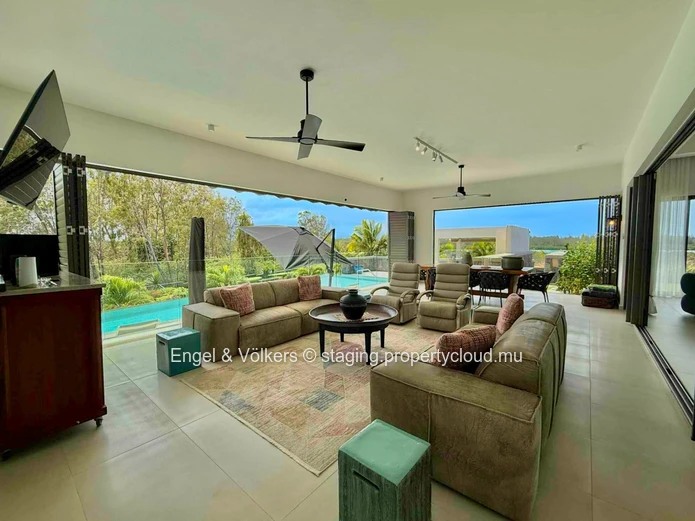 A Modern Masterpiece with Breathtaking Views