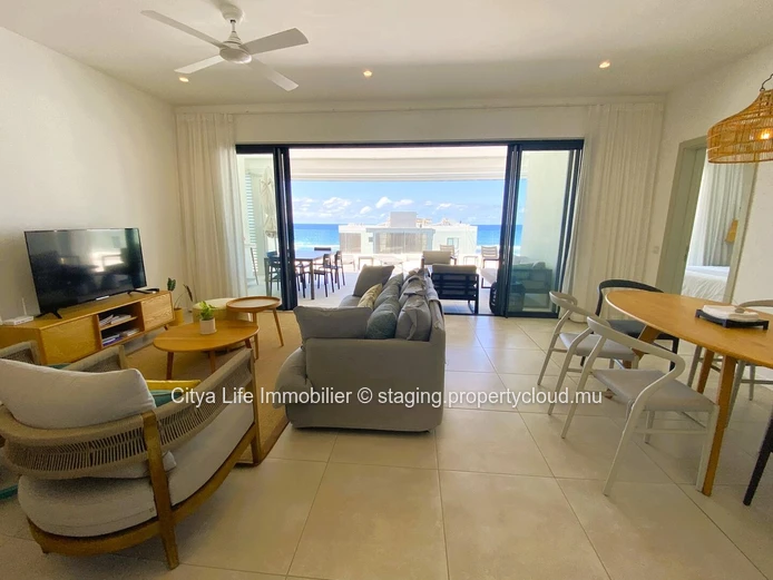Luxurious Penthouse with Stunning Views in Poste Lafayette - 226m² Living Space, Communal Pool - Rs