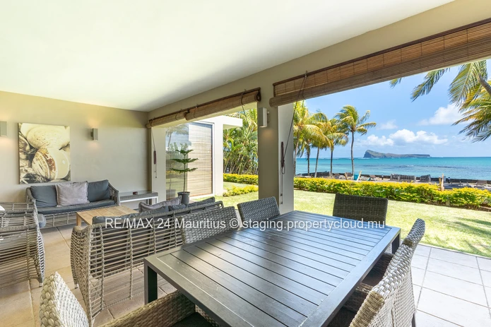 Elegant Oceanfront Apartment