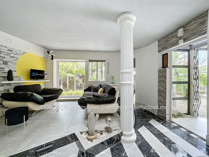 Atypical apartment in co-ownership