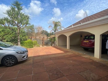 5 Bedroom Villa