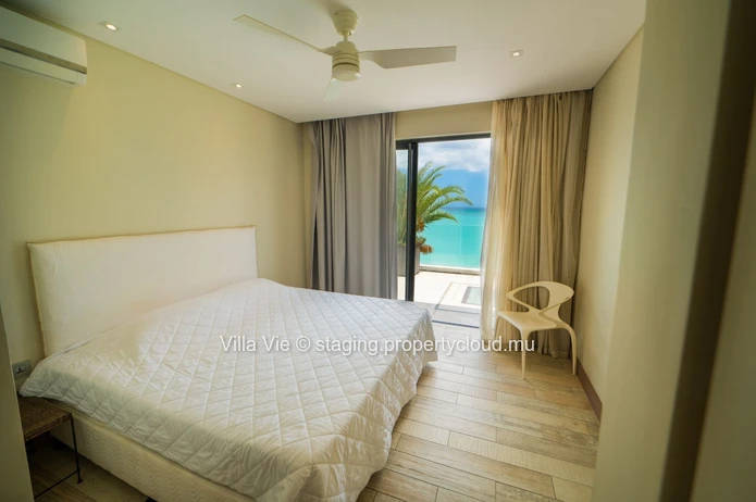 Péreybère – Villa de Luxe d’Exception en Bord de Mer avec 4 Chambres en Suite