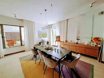3 Bedroom Commercial Property