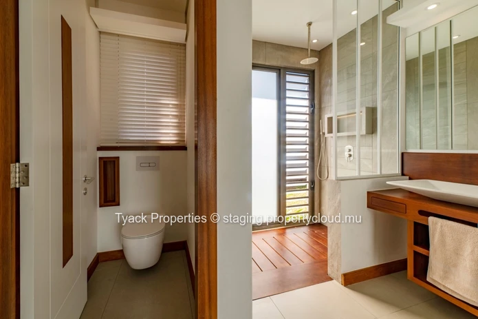 Luxury 4-Bedroom Villa with Private Garden Near Grand Baie