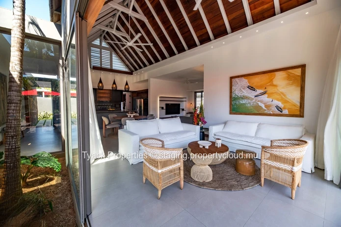 Elegant 3-Bedroom Villa with Private Garden Near Grand Baie