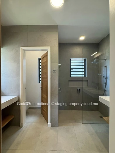 Appartement de Luxe à Louer à Belle Vue Harel, Île Maurice – Résidence Sécurisée avec Piscine et Vue Montagne