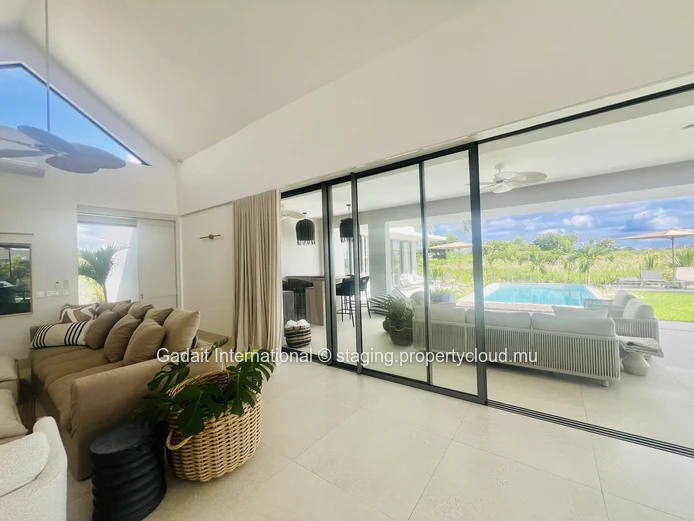 Luxury Short-Term Rental Villa in Mont Choisy Golf - 4 bedrooms and pool