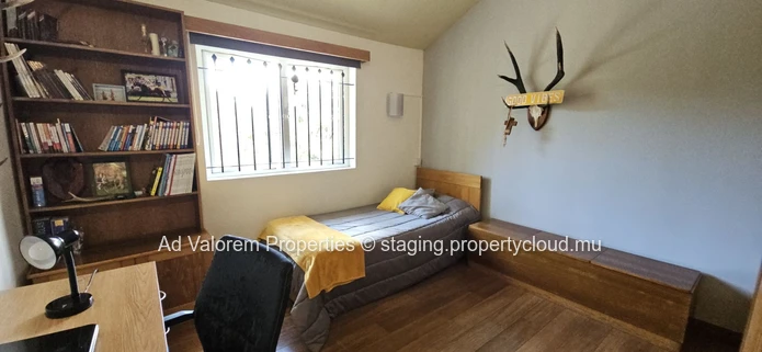 Cosy Yet Spacious Family Home – Floreal