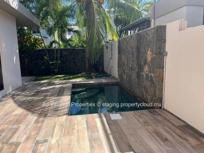 Modern Villa for Sale in Black River