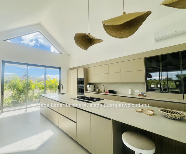Luxury Short-Term Rental Villa in Mont Choisy Golf - 4 bedrooms and pool