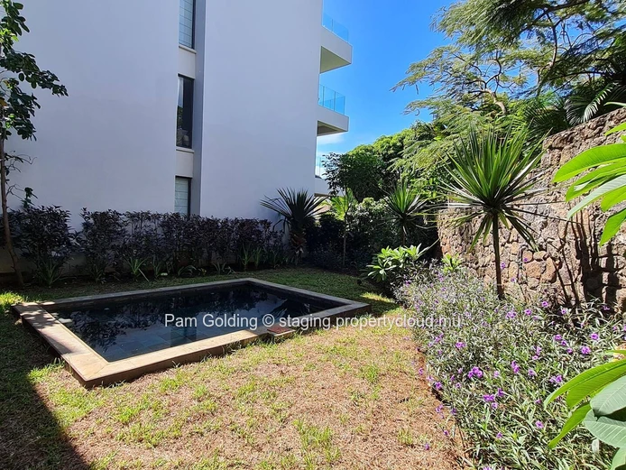 Stylish 3-Bedroom Ground-Floor Apartment for Sale in Pointe aux Canonniers - Le Savoy Complex (Sole Mandate)