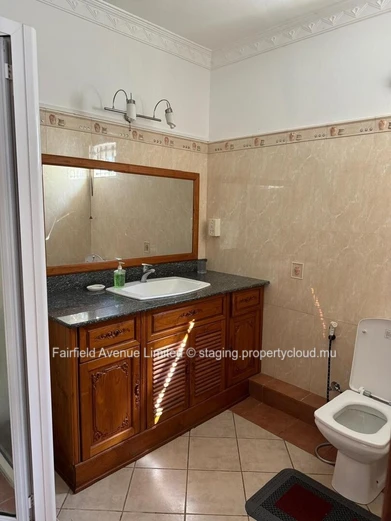 Furnished villa for rent in Bain Boeuf, Pereybere. 150m², 4 bedrooms, outdoor area with shared pool, close to all ame...