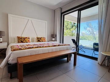 3 Bedroom Townhouse, Duplex