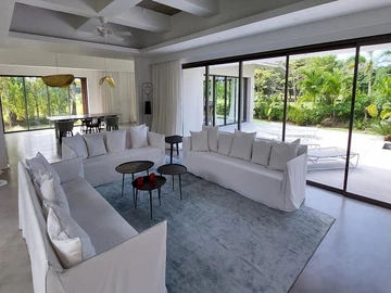 4 Bedroom Villa