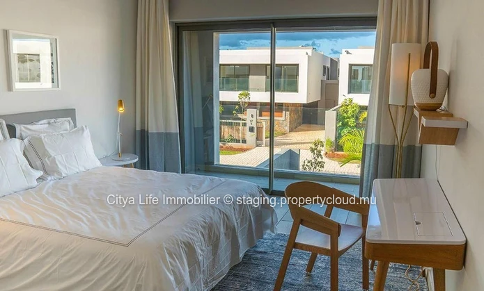 Exceptional Villa In Royal Park