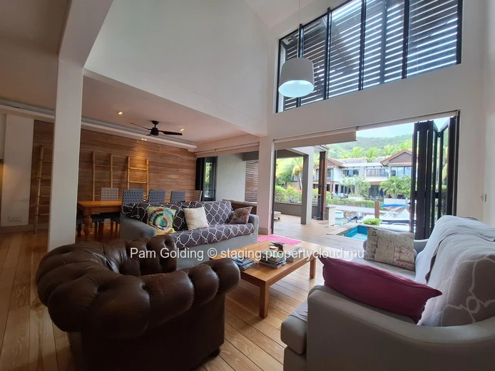 Modern 3 Bedroom Duplex in La Balise Marina, Black River