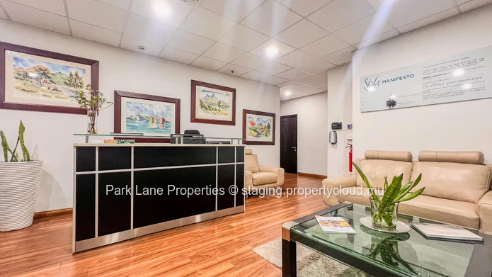 Experience Excellence: Your Panoramic Office in Ebene!