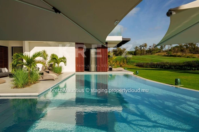 Exceptional golf-front villa, designed for entertaining