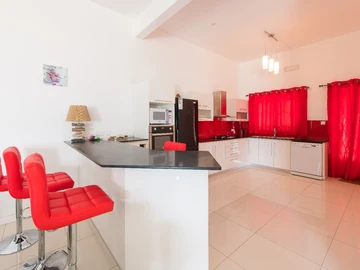 3 Bedroom Apartment
