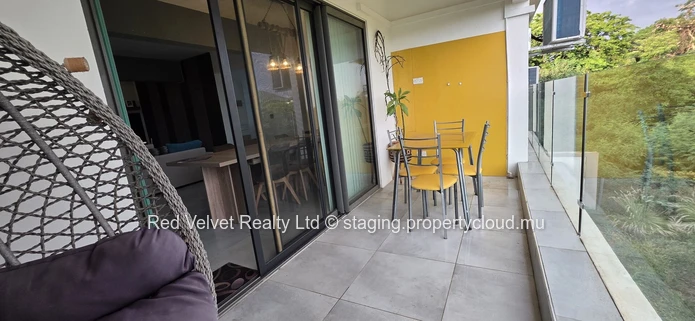 Maison de ville de luxe meublée avec 3 chambres, terrasse sur le toit et jacuzzi – Flic en Flac | Rs 15M