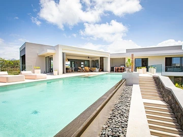 4 Bedroom Villa