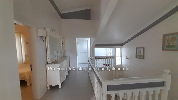 House for sale in Curepipe - Fully equipped and furnished. (Sole Mandate)