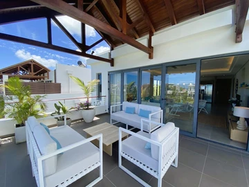 2 Bedroom Commercial Property