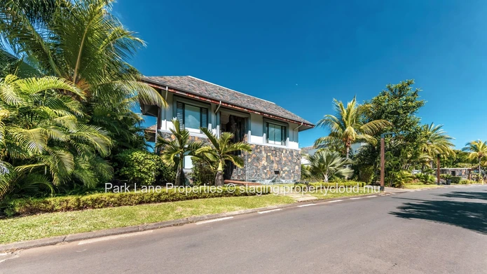 Sumptuous high end 5 bedroom villa in IRS Marina