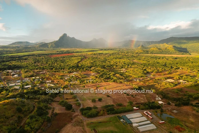 Stunning Villa with Private Pool in Tamarin, Black River - 271m² Living Space, Mountain Views